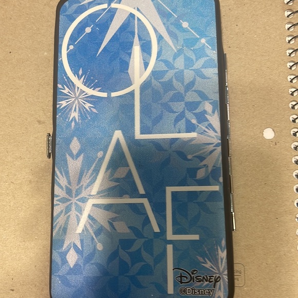 Olaf wallet by Disney never used no takes - Picture 2 of 4